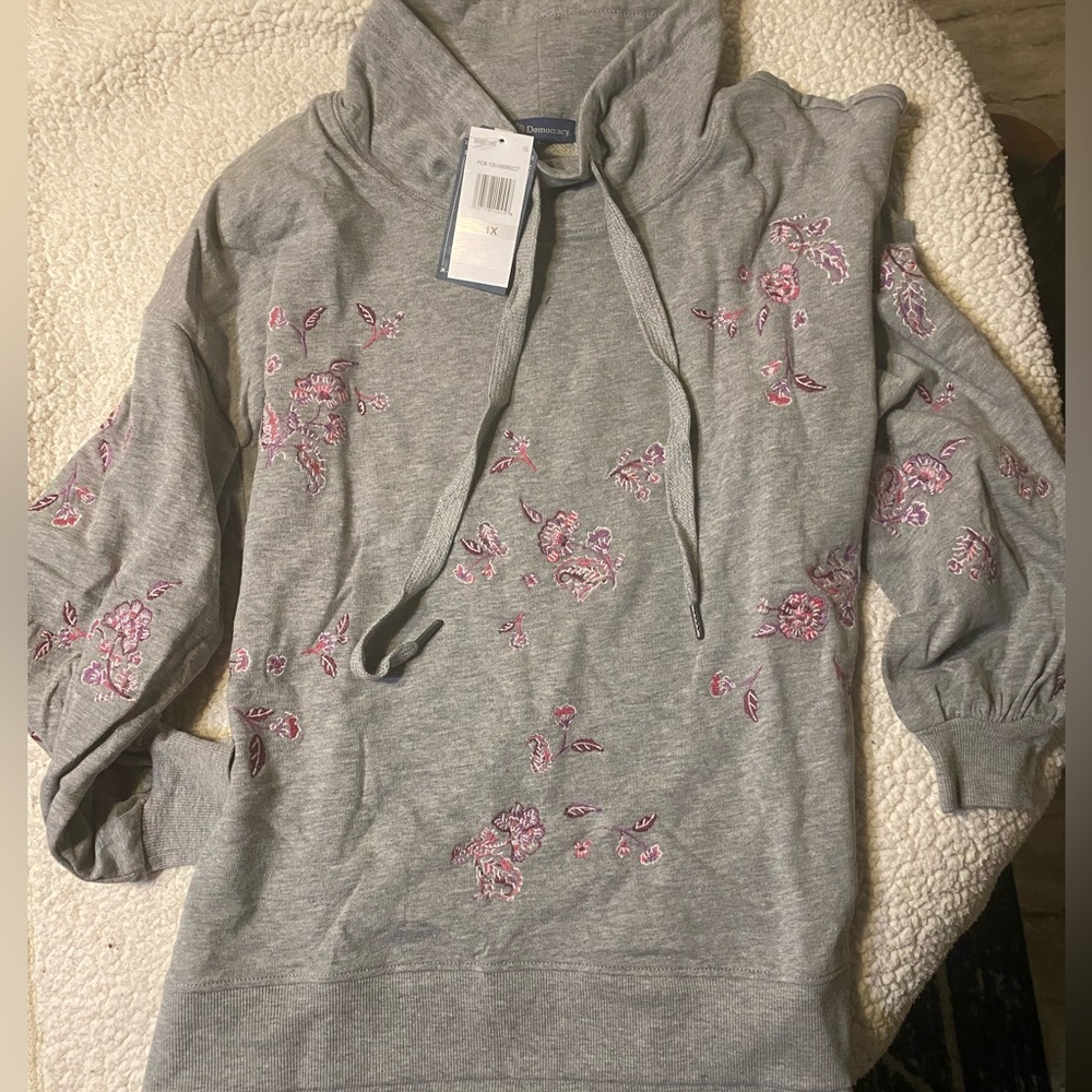 NWT Democracy Pull Over High Collar, Embroidery Front & Sleeve Gray Pink Purple